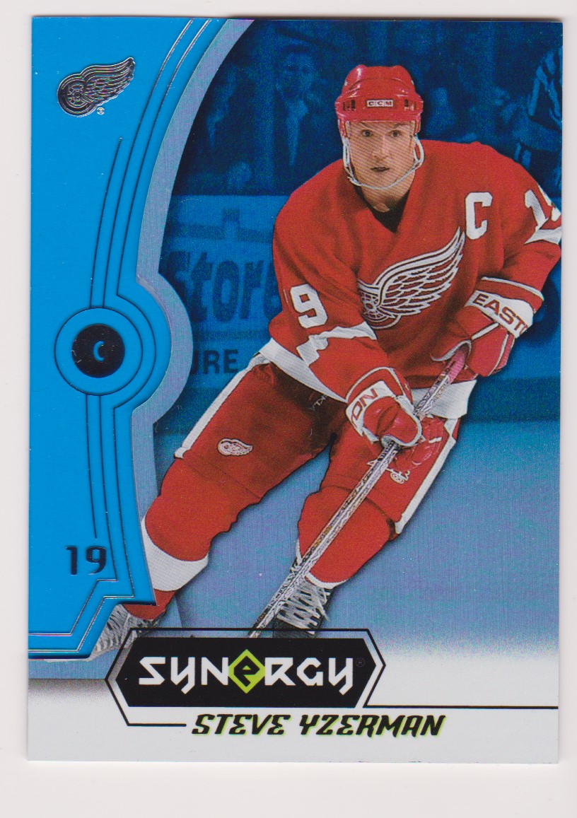 2018-19 Synergy Blue #32 Steve Yzerman (image for) 2018-19 Synergy Blue #32 Steve Yzerman